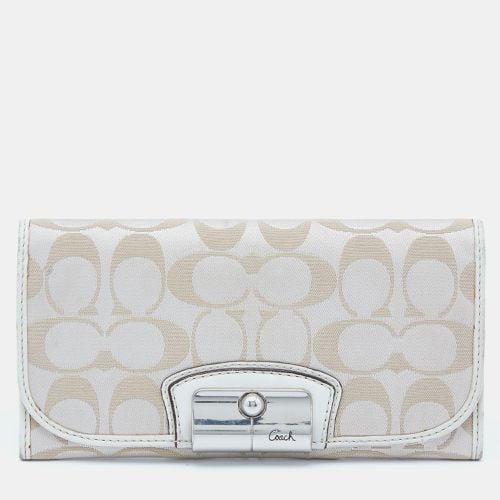 White Signature Canvas and Leather Flap Continental Wallet - Coach - Modalova