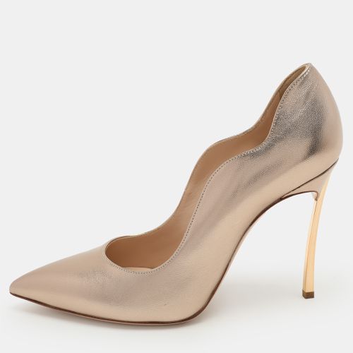 Rose Gold Leather Pointed Toe Pumps Size 38 - Casadei - Modalova