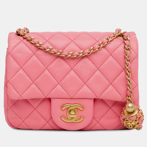 Mini Square Classic Lambskin Pearl Crush Flap - Chanel - Modalova