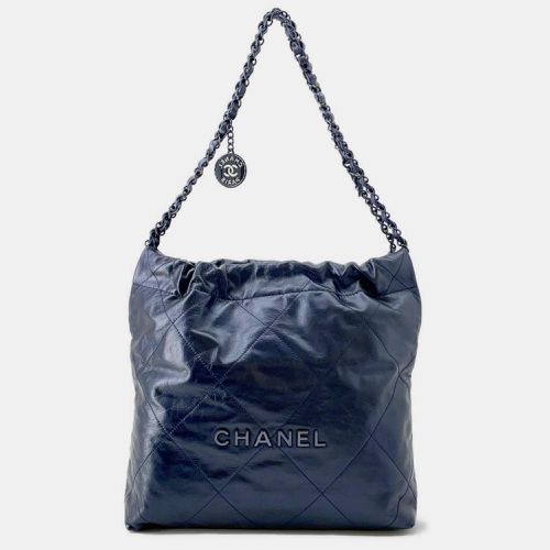 Metalic Navy Shiny Calf Leather 22 Chain Handbag Size Small - Chanel - Modalova