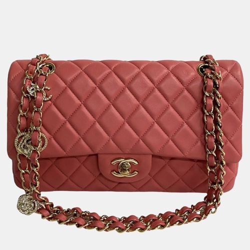 Leather Medium Classic Single Flap Charms Shoulder Bag - Chanel - Modalova