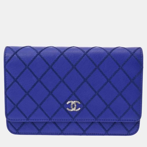 Calf Matelasse Chain Wallet - Chanel - Modalova