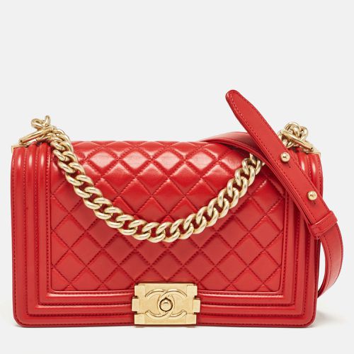 Quilted Leather Medium Boy Flap Bag - Chanel - Modalova