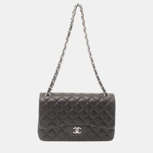 Lambskin Deca Matelasse 30 Classic Large W-Flap Shoulder Bag - Chanel - Modalova