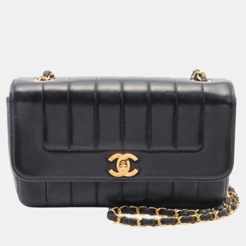 Lambskin Mademoiselle Shoulder Bag - Chanel - Modalova