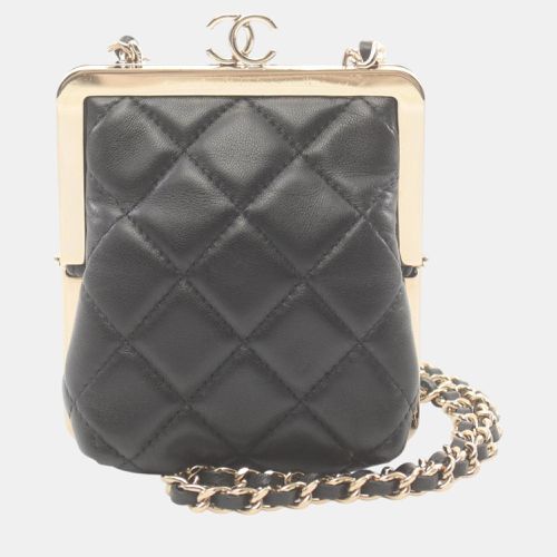 Lambskin Matelasse Shoulder Bag - Chanel - Modalova