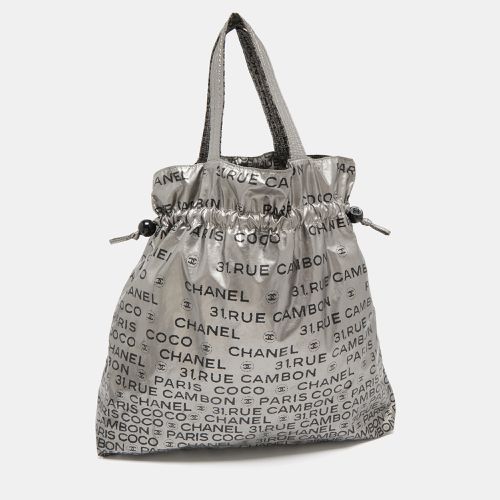 Coated Nylon 31 Rue Cambon Graphic Drawstring Tote - Chanel - Modalova