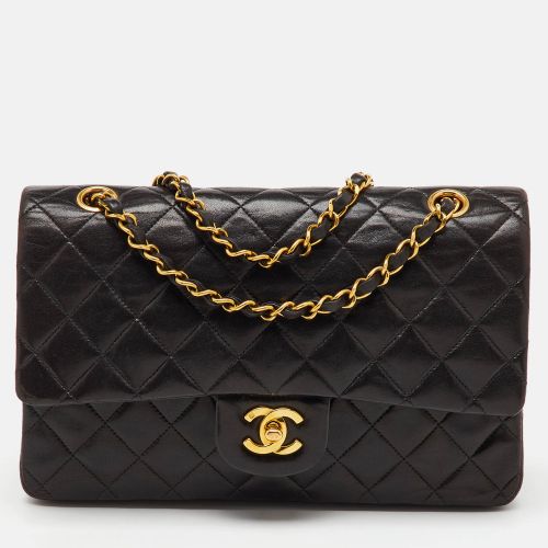Quilted Leather Medium Classic Double Flap Bag - Chanel - Modalova