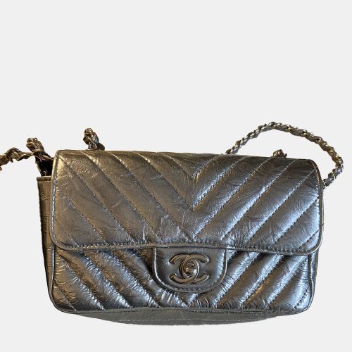Chevron Classic Flap Mini Leather Shoulder Bag - Chanel - Modalova