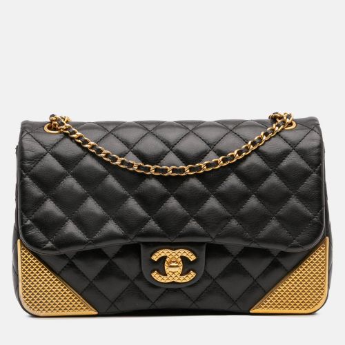 Gold Quilted Calfskin Rock The Corner Flap - Chanel - Modalova