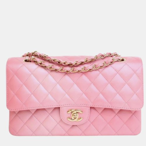 Medium Classic Iridescent Lambskin Double Flap - Chanel - Modalova