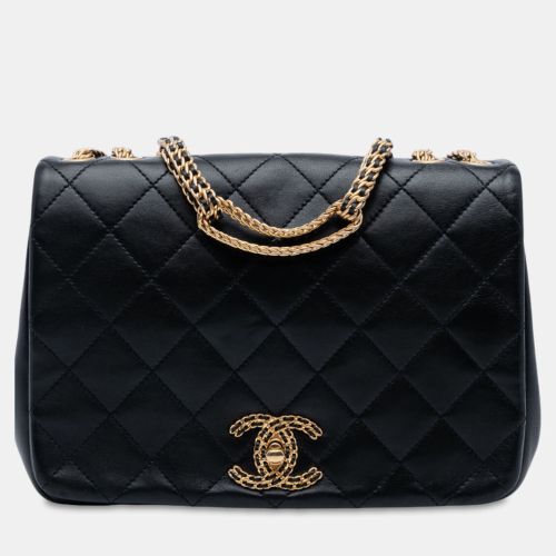 Quilted Lambskin On And On Chain Flap - Chanel - Modalova