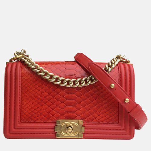 Patent Leather Medium Boy Shoulder Bag - Chanel - Modalova