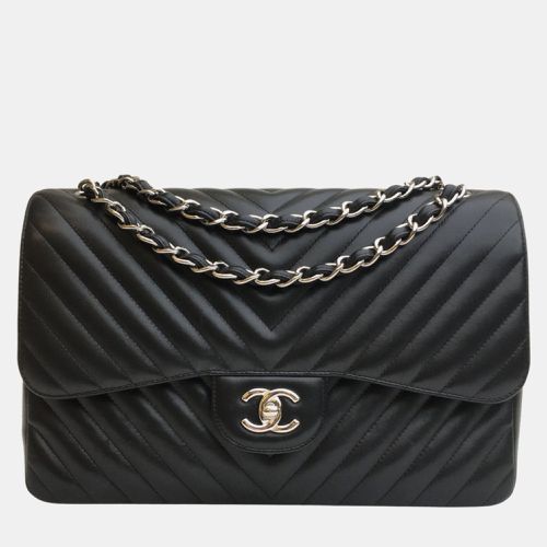 Leather Chevron JUmbo Classic Double Flap Shoulder Bag - Chanel - Modalova