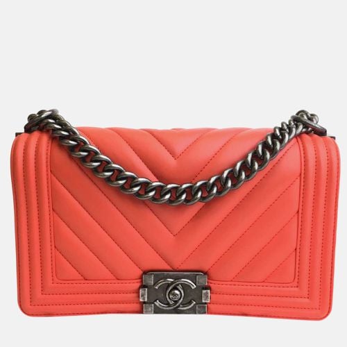 Leather Medium Boy Shoulder Bag - Chanel - Modalova