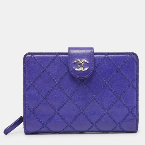 Wild Stitch Quilted Leather CC French Wallet - Chanel - Modalova