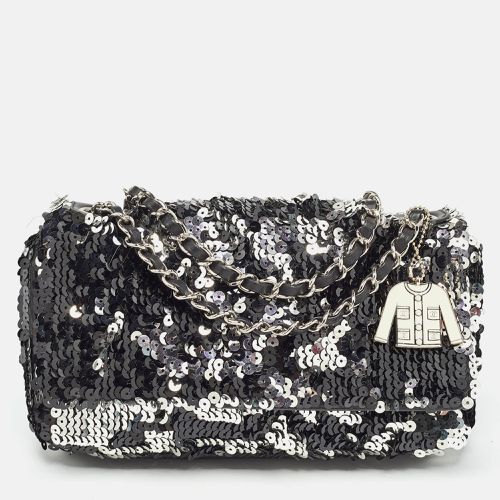 Silver Sequins Flap Bag - Chanel - Modalova