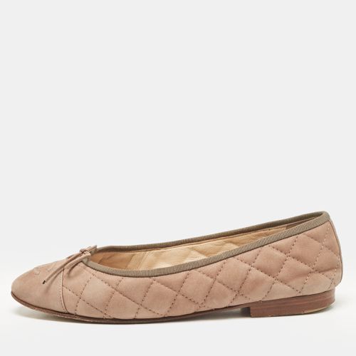 Quilted Nubuck CC Bow Ballet Flats Size 37 - Chanel - Modalova