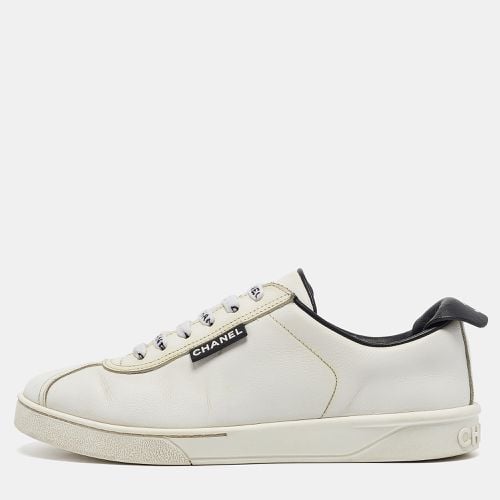 Leather CC Low Top Sneakers Size 37.5 - Chanel - Modalova