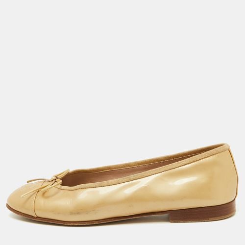 Sand Patent Leather CC Cap Toe Bow Ballet Flats Size 37 - Chanel - Modalova