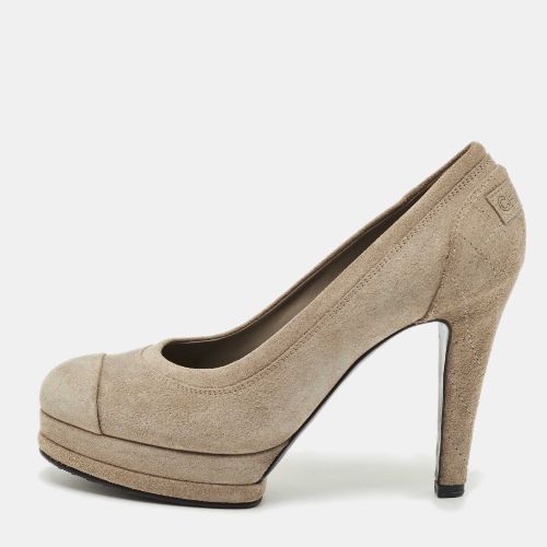 Suede CC Cap Toe Pumps Size 37.5 - Chanel - Modalova