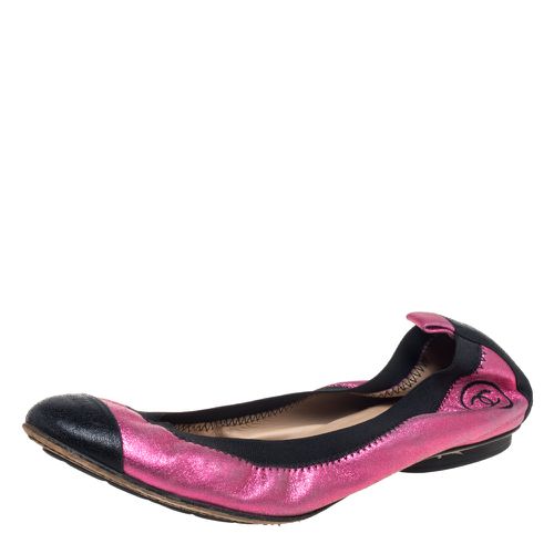 Black Leather CC Scrunch Ballet Flats Size 38.5 - Chanel - Modalova