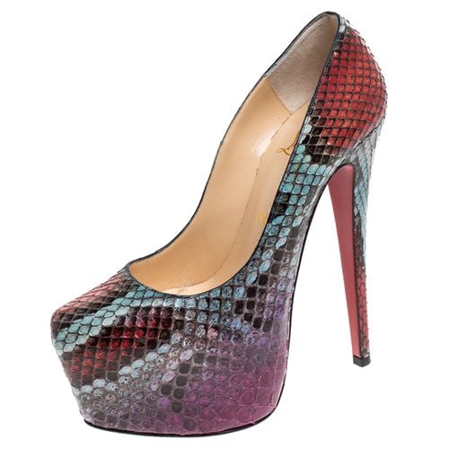 Python Daffodile Platform Pumps Size 37 - Christian Louboutin - Modalova