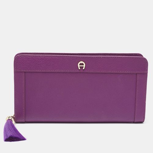 Leather Cavallina Tassel Continental Wallet - Aigner - Modalova