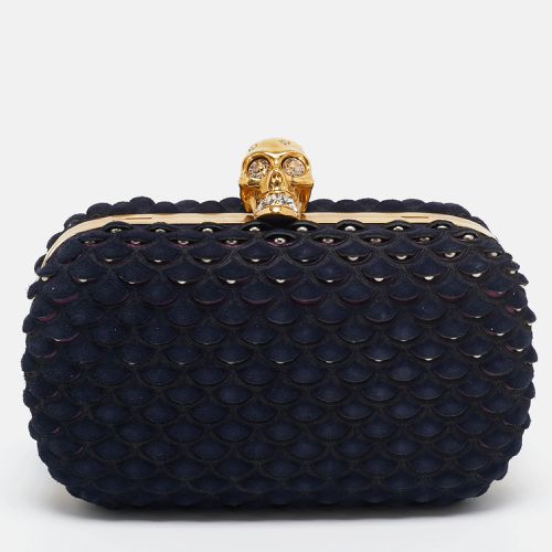 Textured Suede Studded Skull Clutch - Alexander McQueen - Modalova