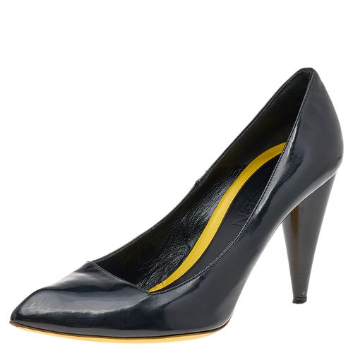 Patent Leather Pointed Toe Pumps Size 38 - Alexander McQueen - Modalova