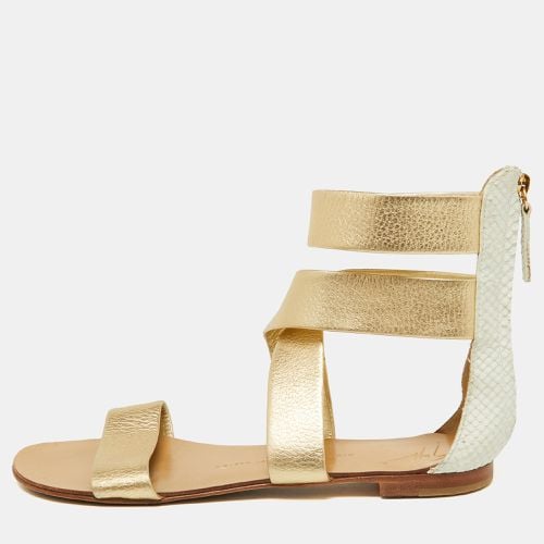 White Python Embossed Leather Ankle Cuff Flat Sandals Size 38 - Giuseppe Zanotti - Modalova