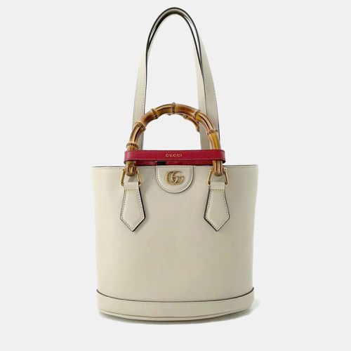 Leather Small Bamboo Diana Bucket Bag - Gucci - Modalova