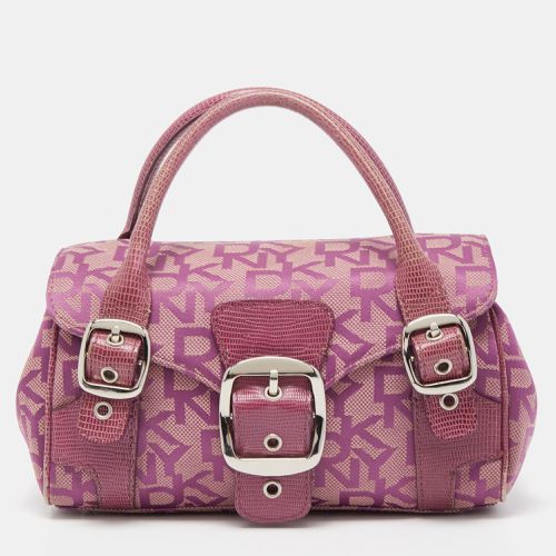 Magenta Signature Canvas and Lizard Embossed Leather Buckle Flap Satchel - Dkny - Modalova