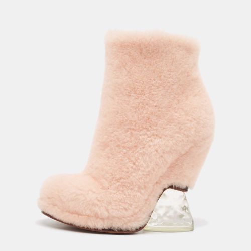 Shearling Fur Ankle Length Boots Size 38 - Fendi - Modalova