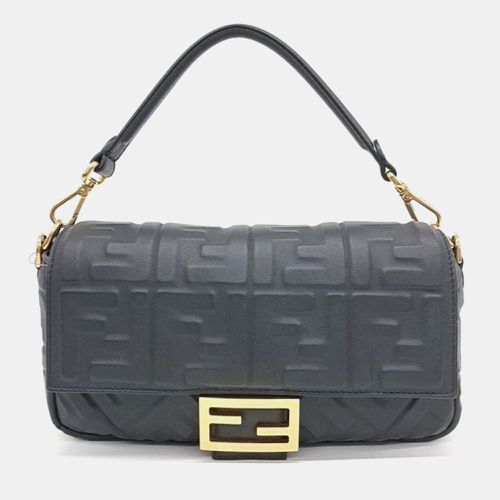 Embossed zucca Logo Leather Baguette XL Shoulder Bag - Fendi - Modalova