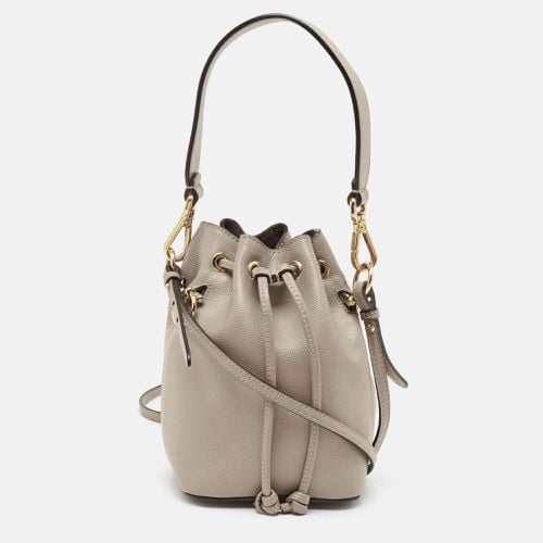 Leather Mini Mon Tresor Drawstring Bucket Bag - Fendi - Modalova