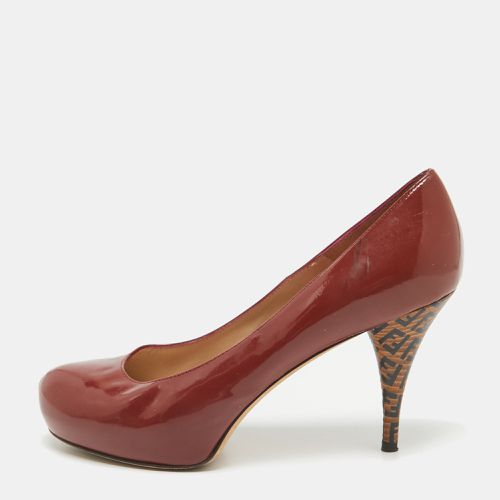 Rust Patent Leather Zucca Heel Platform Pumps Size 39 - Fendi - Modalova