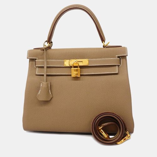 Togo Etoupe B Engraved Kelly 28 Ladies Handbag - Hermes - Modalova