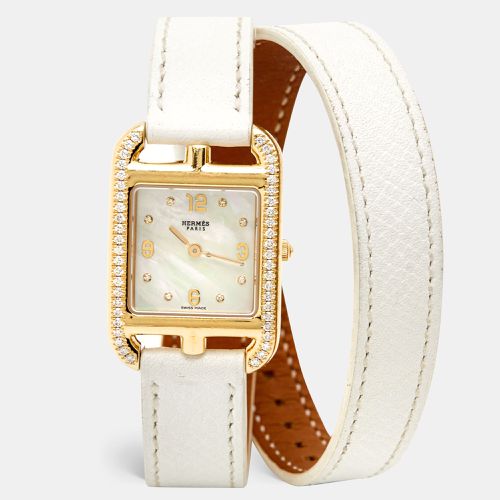 Mother Of Pearl Diamond 18K Yellow Gold Leather Cape Cod CC1.286 Women's Wristwatch 23 mm - Hermes - Modalova