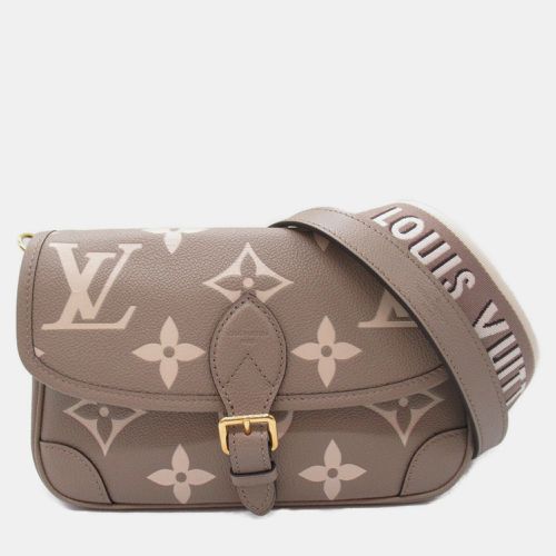 Leather Monogram Empreinte Gray Diane Shoulder Bag - Louis Vuitton - Modalova