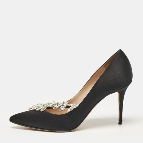 Satin Nadira Pumps Size 37.5 - Manolo Blahnik - Modalova