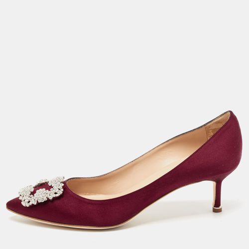 Satin Hangisi Pumps Size 40.5 - Manolo Blahnik - Modalova