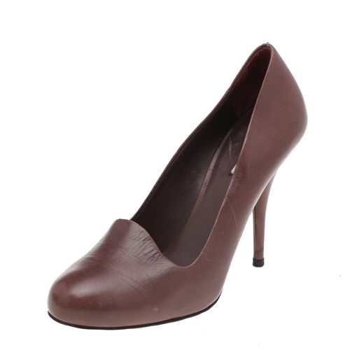 Leather Round Toe Pumps Size 35 - Miu Miu - Modalova