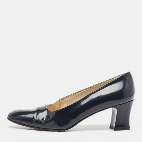 Patent Leather Square Toe Pumps Size 38 - Stuart Weitzman - Modalova