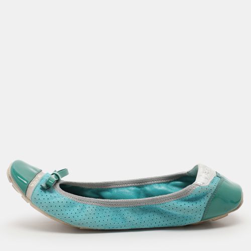 Turquoise Perforated Suede and Patent Bow Scrunch Ballet Flats Size 36 - Prada Sport - Modalova