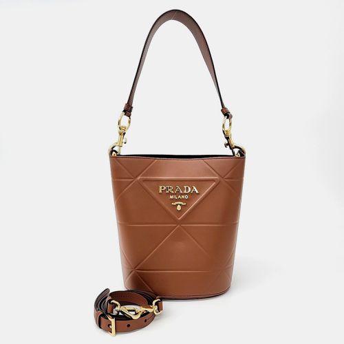 Leather diamond quilting bucket bag - Prada - Modalova