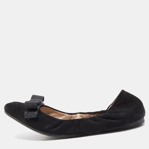 Suede Scrunch Ballet Flats Size 39.5 - Prada - Modalova