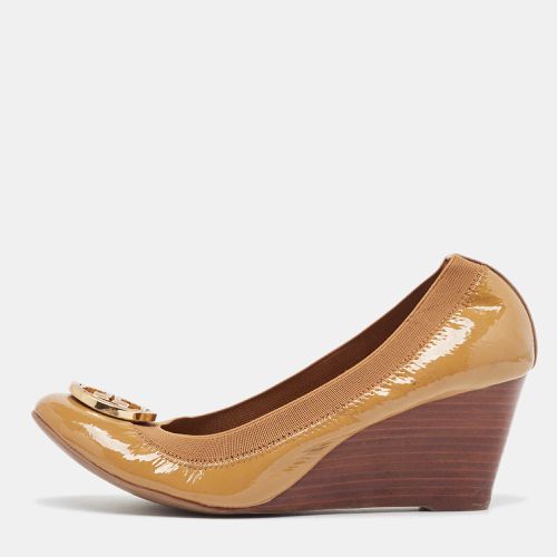 Beige Patent Leather Caroline Wedge Pumps Size 39 - Tory Burch - Modalova