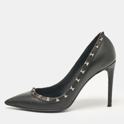 Leather Rockstud Pumps Size 40 - Valentino - Modalova