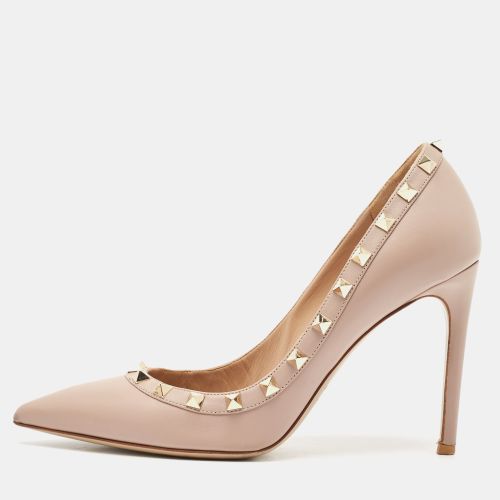 Poudre Leather Rockstud Pointed Toe Pumps Size 38.5 - Valentino - Modalova